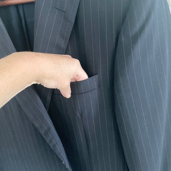 Cerruti 1881 Men’s Blazer Pinstripe Dark Navy Blue 2 buttons 100% wool Sz 50 - Picture 3 of 7